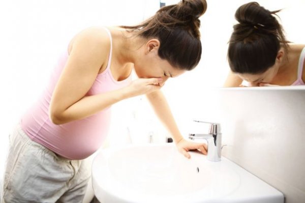 Токсикоз і вага під час вагітності: строки, норми і корисні продукти