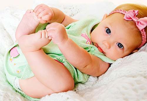 Що повинна уміти дитина в 2 місяці: особливості розвитку в цьому віці