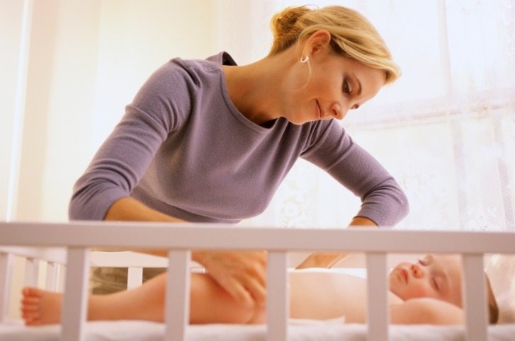 5 хитрощів, як навчити дитину засинати самостійно